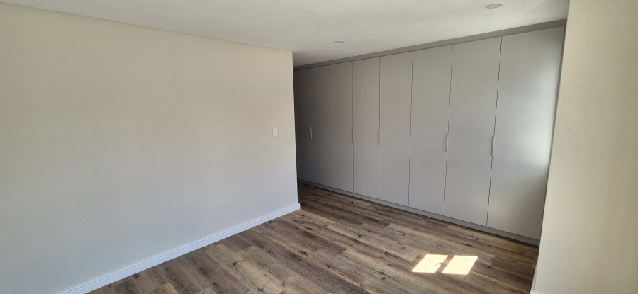 To Let 2 Bedroom Property for Rent in Sandown Western Cape